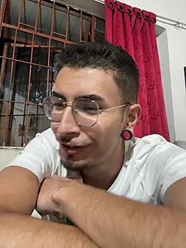 Toyboy_richard webkamerás műsora