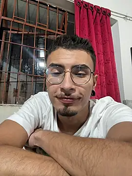 Toyboy_richard Шоу с уебкамера