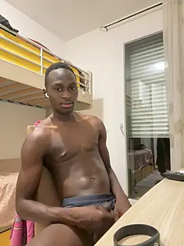 Madux12 Show in webcam