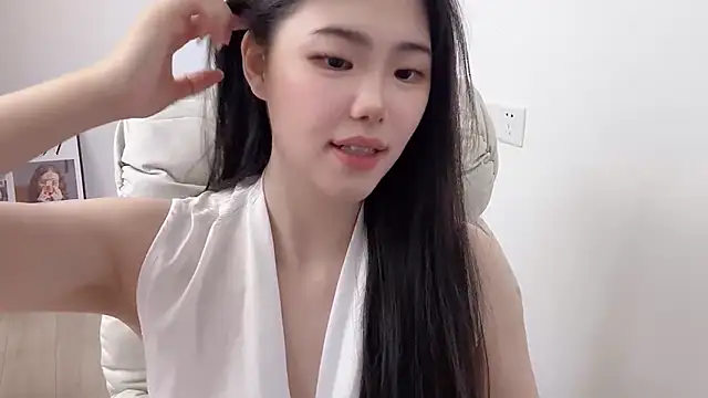 suki-1's Live XXX Chat