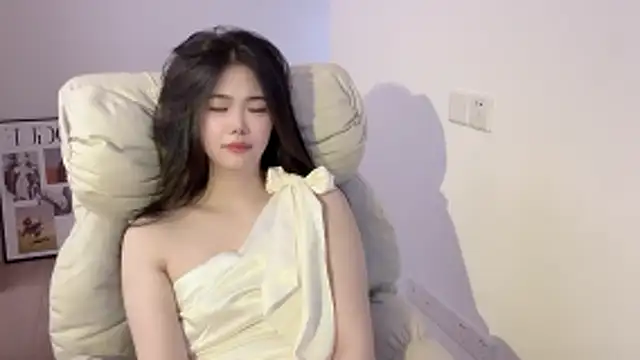 Chat XXX en directo de suki-1