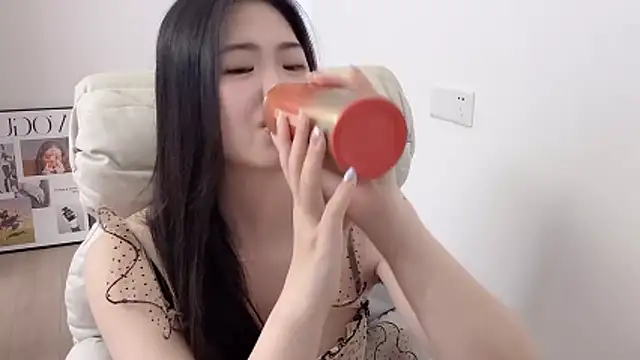 suki-1 Live XXX-chat