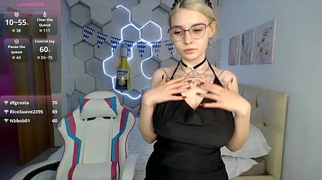aliicemeow 现场XXX聊天