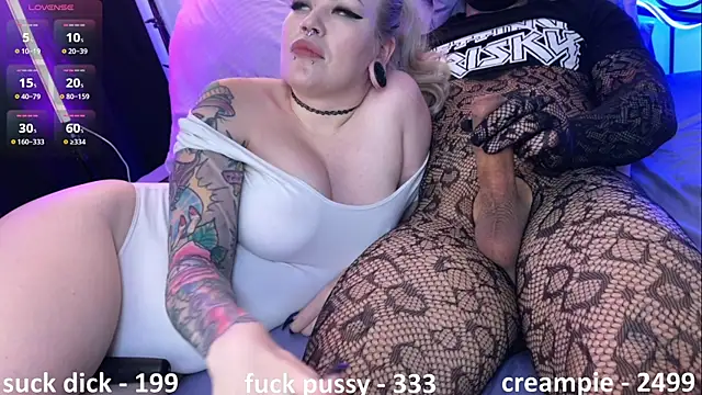 2_girls_1_dick webcam show