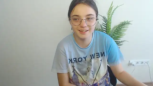 Sun_Shine__'s Live Chat Room