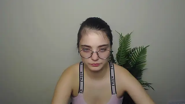 Sun_Shine__'s Live XXX Chat