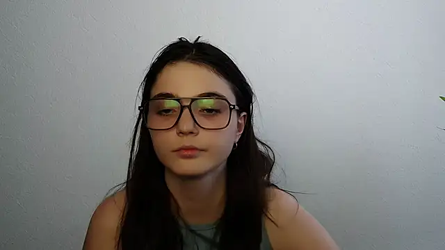 צ'אט XXX בשידור חי של Sun_Shine__
