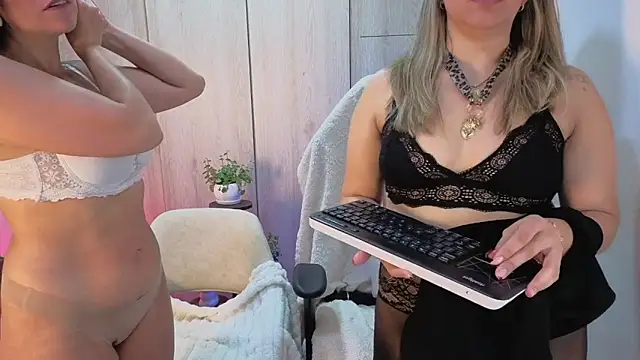 Miss_Annye Adlı Modelin Web Kamerası Şovu