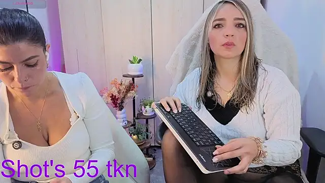 Miss_Annye's Webcam Show
