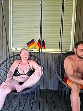 Pokazy przed kamerką – _Becca_und_Nimmersatt_
