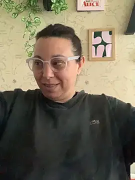 LupitaHaze Adlı Modelin Canlı XXX Sohbeti