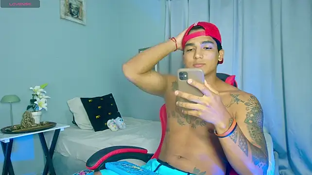 Rebor_phoenix1 Webcamshow