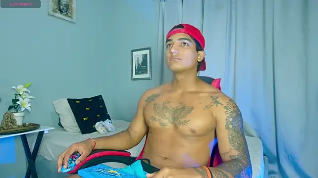 Show modela Rebor_phoenix1 na web-kameri