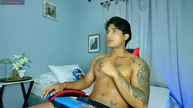 Rebor_phoenix1 Show Webcam