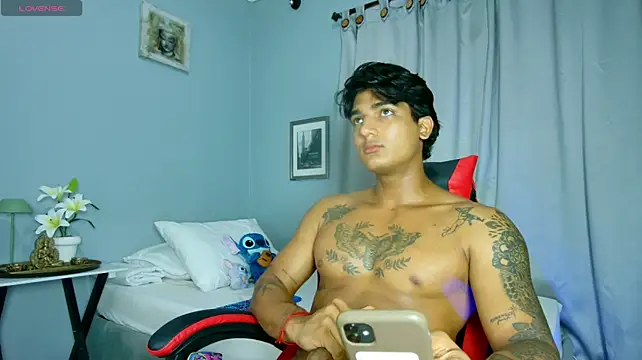 Rebor_phoenix1 Show Webcam