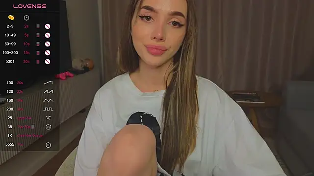XXX chat uživo modela shuggybaby