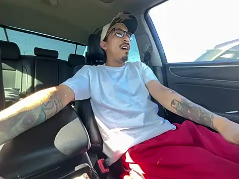 bigdickkane300 网络视讯表演