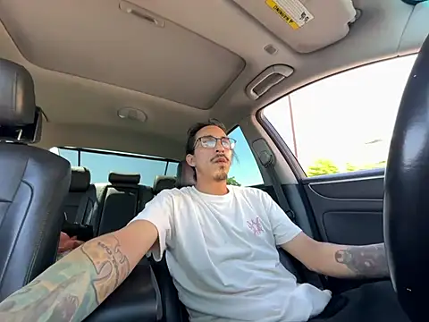Pokazy przed kamerką – bigdickkane300