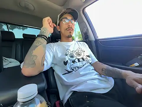 הופעת וובקאם של bigdickkane300