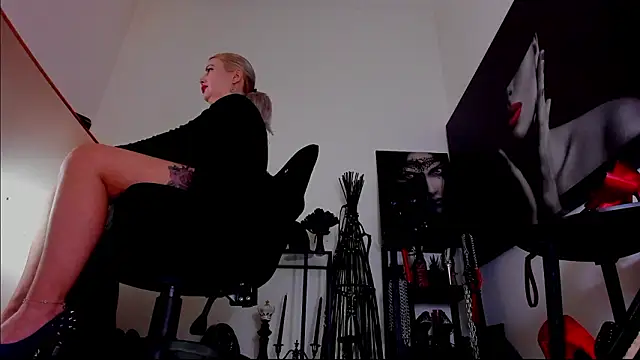 MistressDemi Webcam show