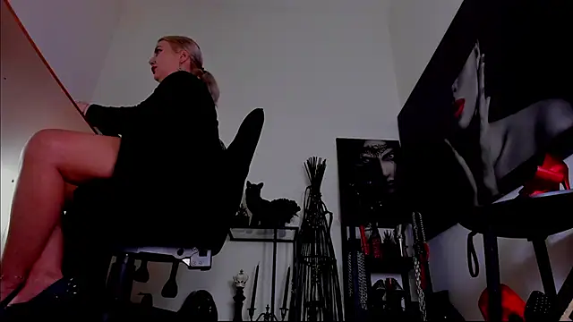 โชว์เว็บแคมของ MistressDemi