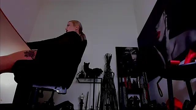 MistressDemi Webcam-Show