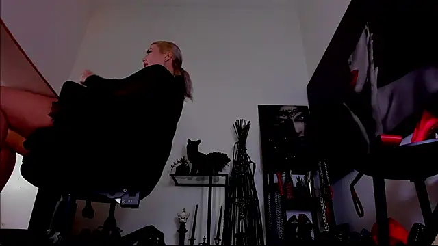MistressDemi Webcam Show