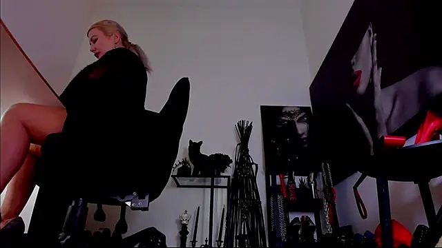 MistressDemi Webcam Show