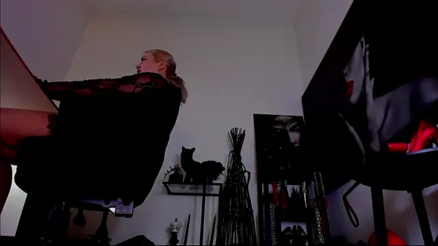 MistressDemiのウェブカメラショー