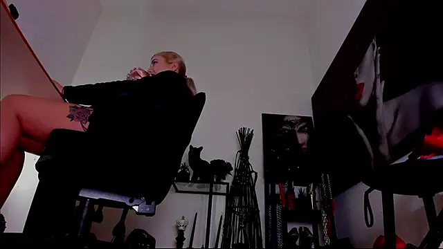 عرض كام MistressDemi