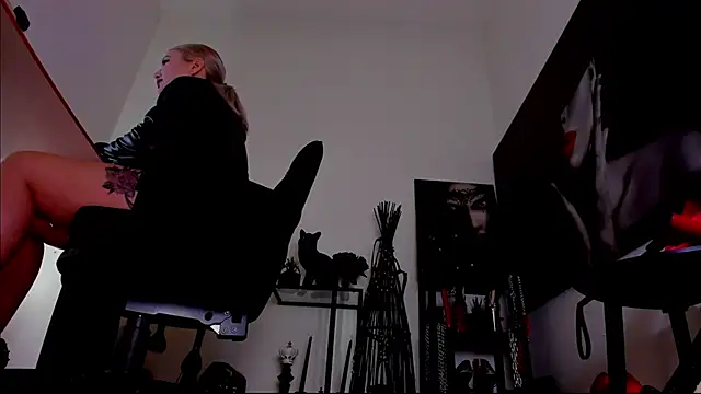 عرض كام MistressDemi