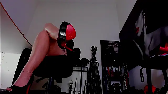 MistressDemi Webcamshow