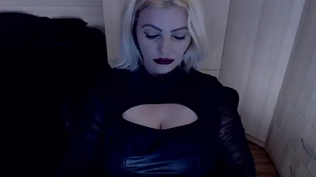 MistressDemi Chat XXX live