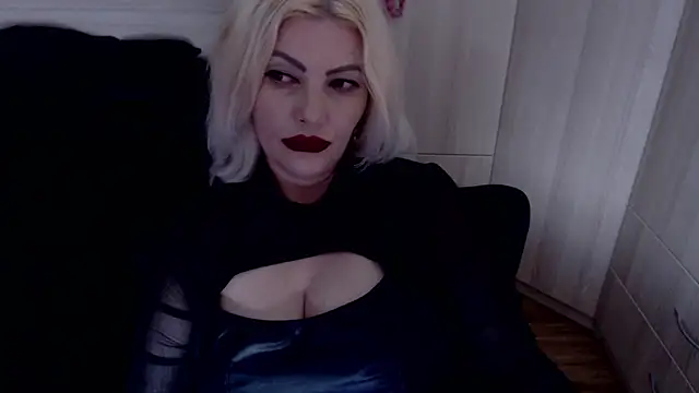 MistressDemi's Live XXX Chat