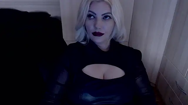 MistressDemi's Live XXX Chat