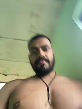 fireboyyyyy: διαδικτυακό σόου στην κάμερα