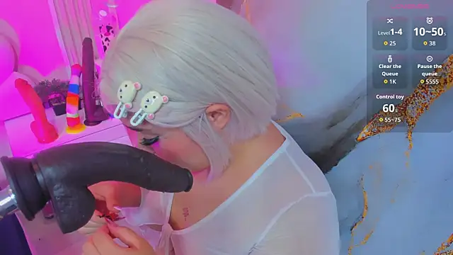 hinata_dolly Show Webcam