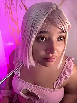hinata_dolly Adlı Modelin Canlı XXX Sohbeti