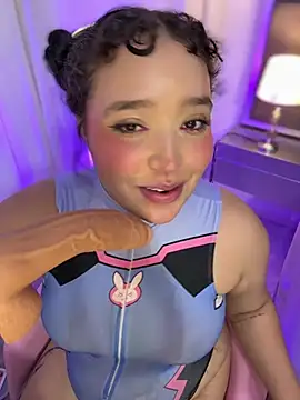 hinata_dolly Webcamshow