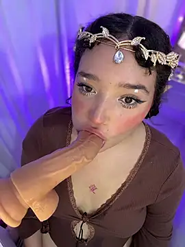 hinata_dolly Adlı Modelin Canlı XXX Sohbeti