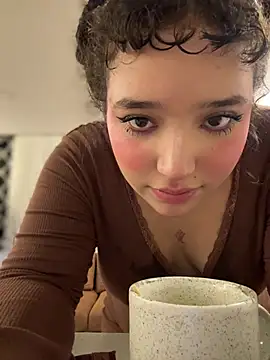 hinata_dolly Chat XXX in diretta