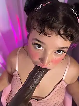 عرض كام hinata_dolly