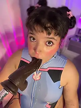 แชท XXX สดของ hinata_dolly
