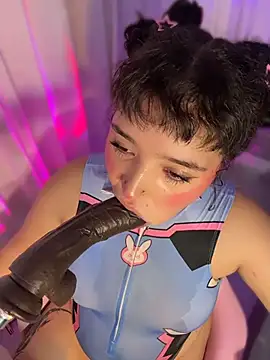 hinata_dolly: онлайн-секс-чат