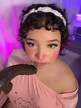 عرض كام hinata_dolly
