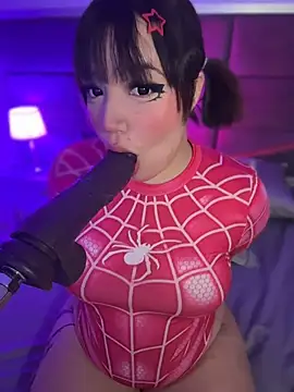 Chat +18 de hinata_dolly ao vivo