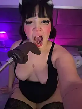 Show de webcam de hinata_dolly