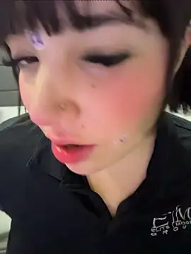 hinata_dolly Adlı Modelin Web Kamerası Şovu