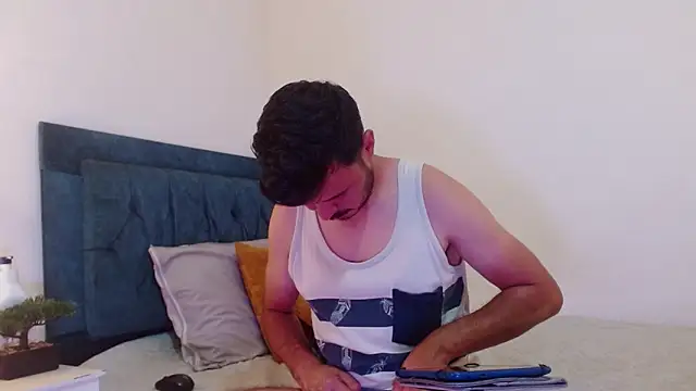 cedrixx10's Webcam Show