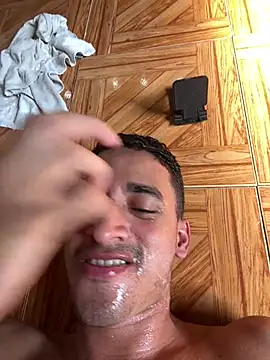 ikaro21 Webcamshow